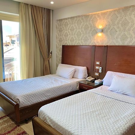 Dolphin Ras El-Bar Hotel Екстер'єр фото